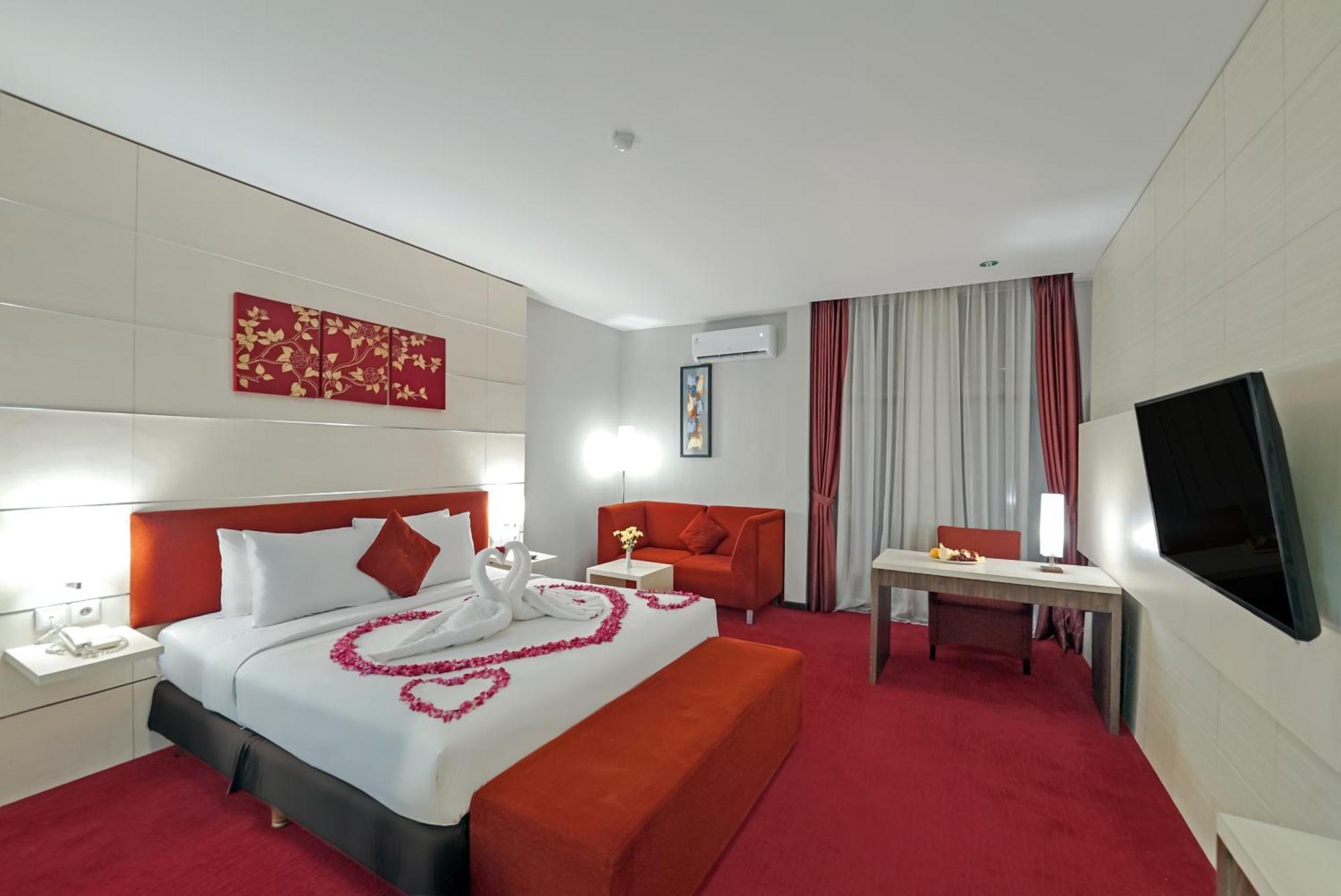 Tjokro Hotel Klaten Exterior foto