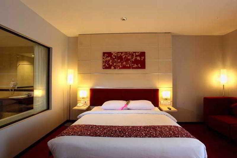 Tjokro Hotel Klaten Exterior foto